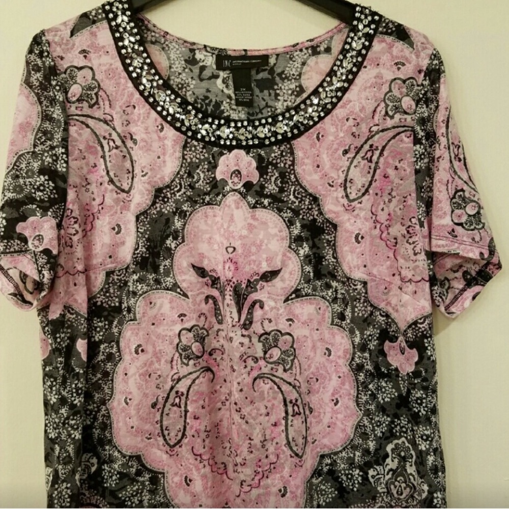 INC plus size, pink and black short sleeve pull over top.
